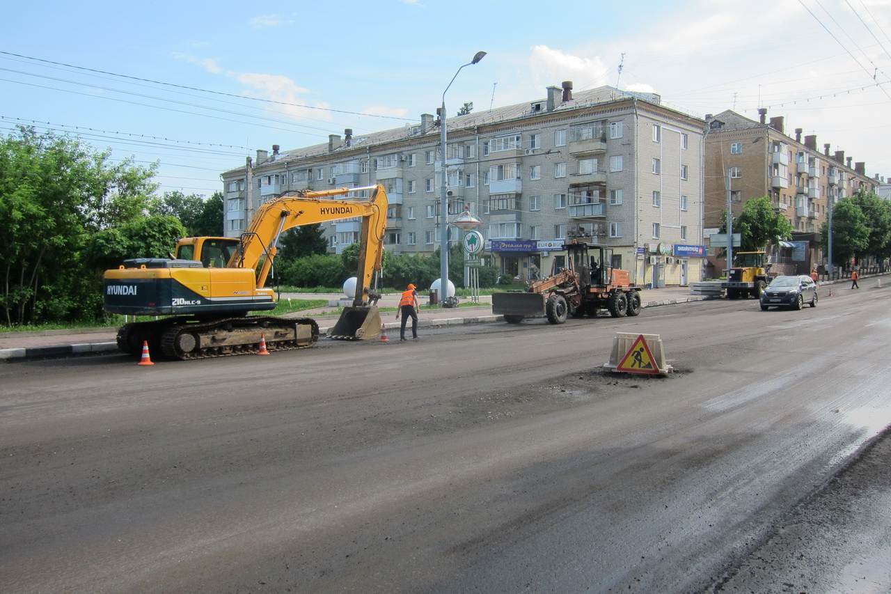 В областном центре продолжается капитальный ремонт дорог | 24.05.2019 |  Брянск - БезФормата