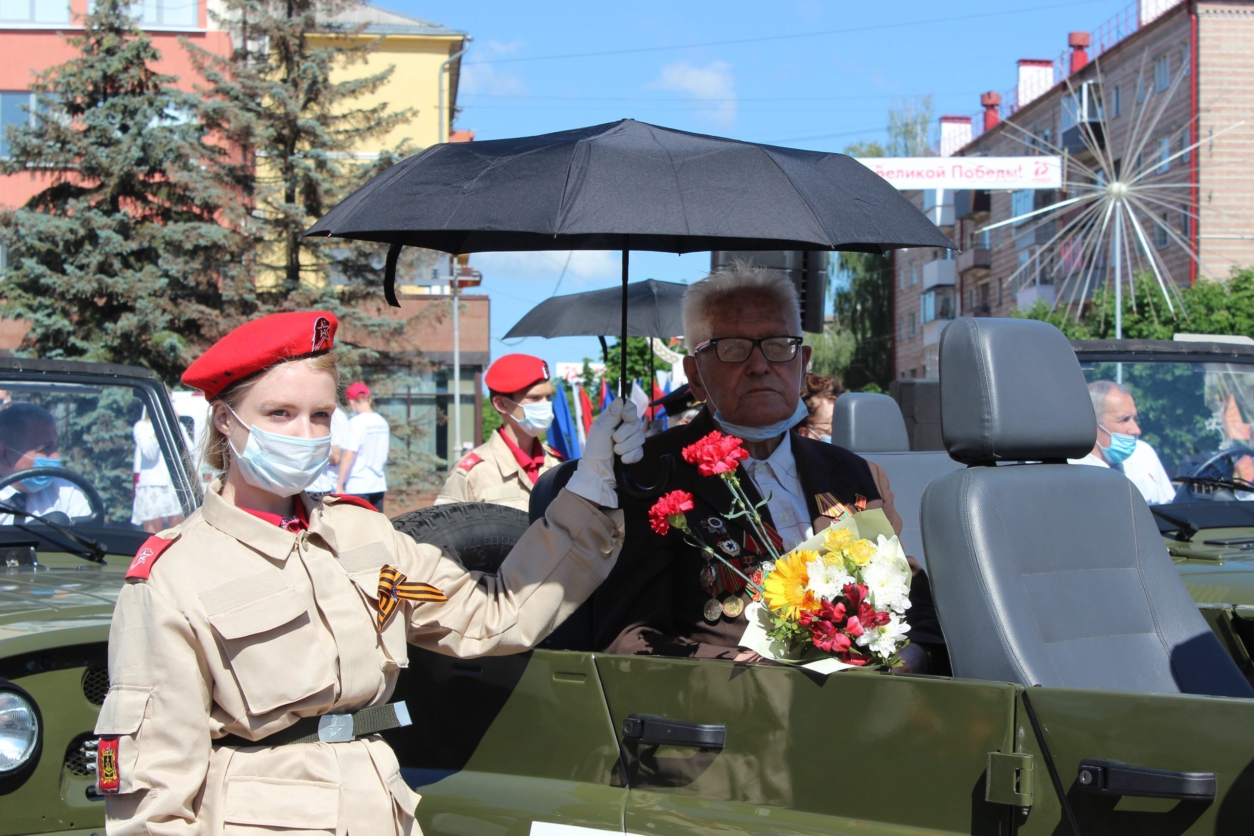 В Брянске состоялся торжественный марш в честь 75-й годовщины Великой  Победы - Брянская городская администрация