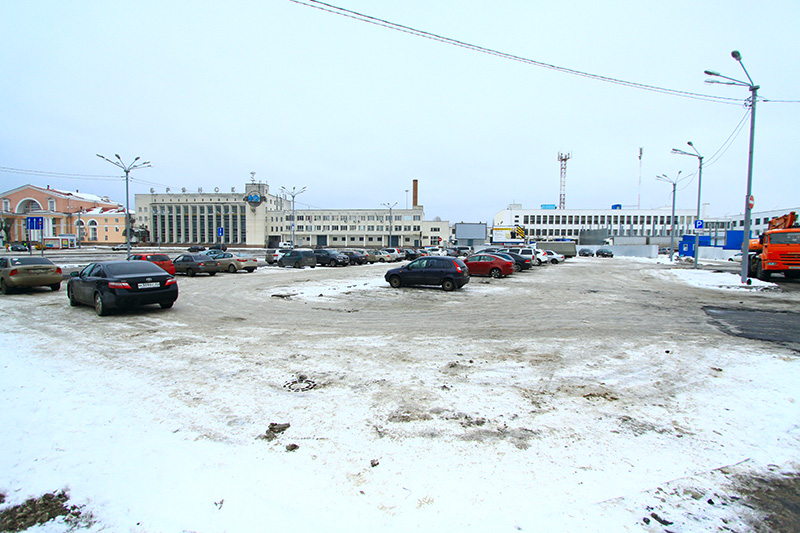 Парковка на вокзале екатеринбург. Парковка на ЖД вокзале Брянск 1. Платная парковка на ЖД вокзале Брянск 1. Автостоянка Брянск ЖД вокзал. ЖД вокзал Иваново парковка.