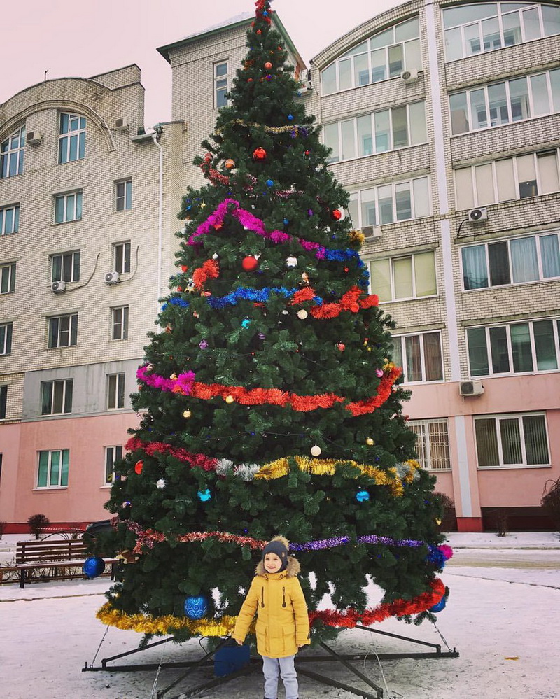 Новый год в брянске с программой. Новогодний Брянск. Рубин Брянск. Куда сходить в Брянске на новогодние праздники. Картинки с нового года Брянск.