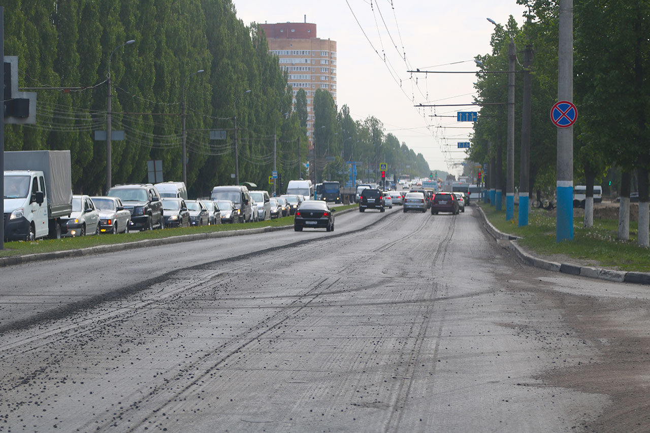 Покажите проспект. Московский проспект Брянск. Проспект Московский Брянск фото. Проспект Московский Брянск ближе к загороду. Московский проспект Брянск ночью.