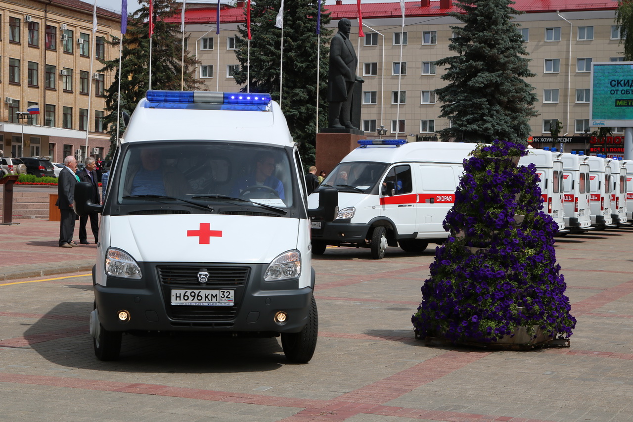 Авто брянская область. Скорая Брянск. Автопарк скорые Брянск. Скорая Жуковка. Скорая помощь Новозыбков.