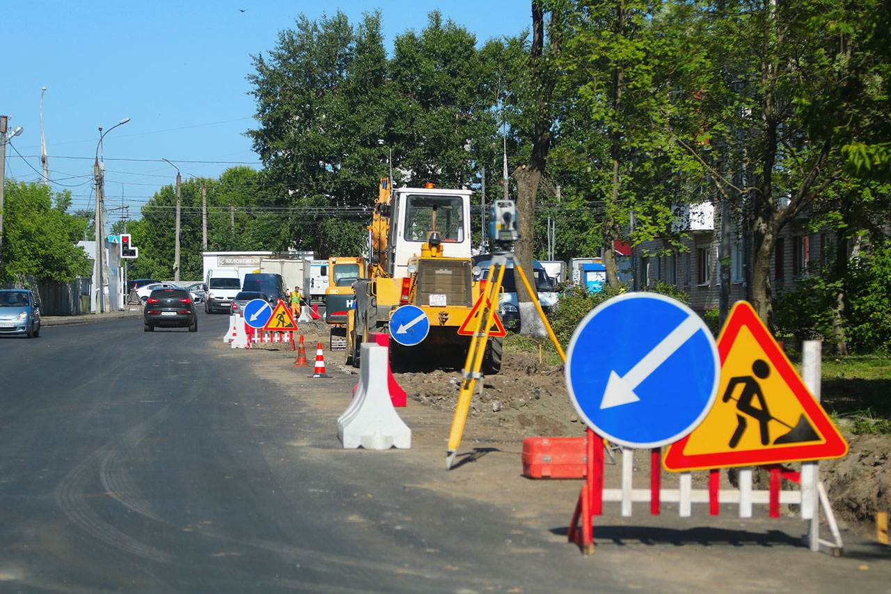 Дорожная 12. Дорожные работы по улице Советской. Брянск Советский район ремонт дороги. Брянск ремонт дорог на улице Советская. Ремонт улицы автомобильной.