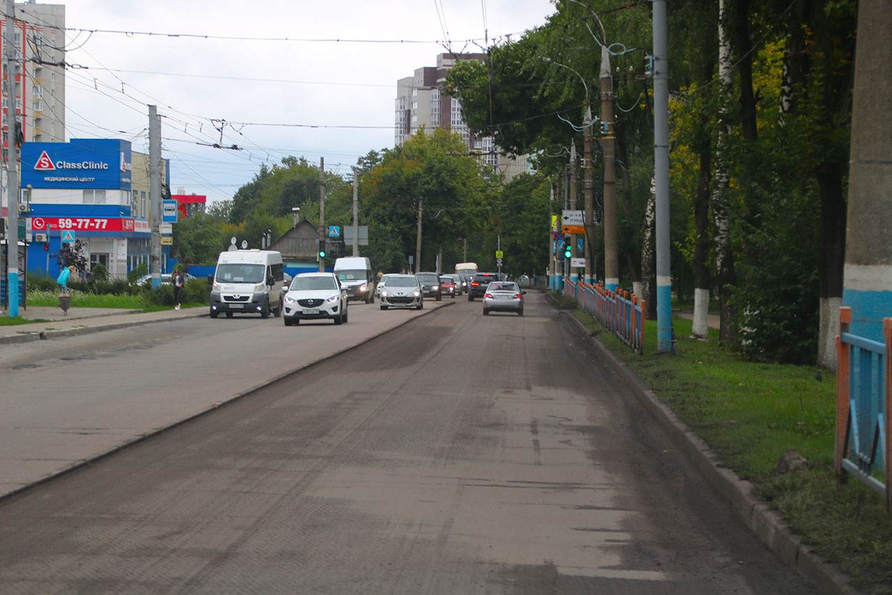 Фото улиц брянска. Бежицкая улица Брянск. Брянск улица Тульская. Брянск Советский район улицы. Широкие улицы Брянска.