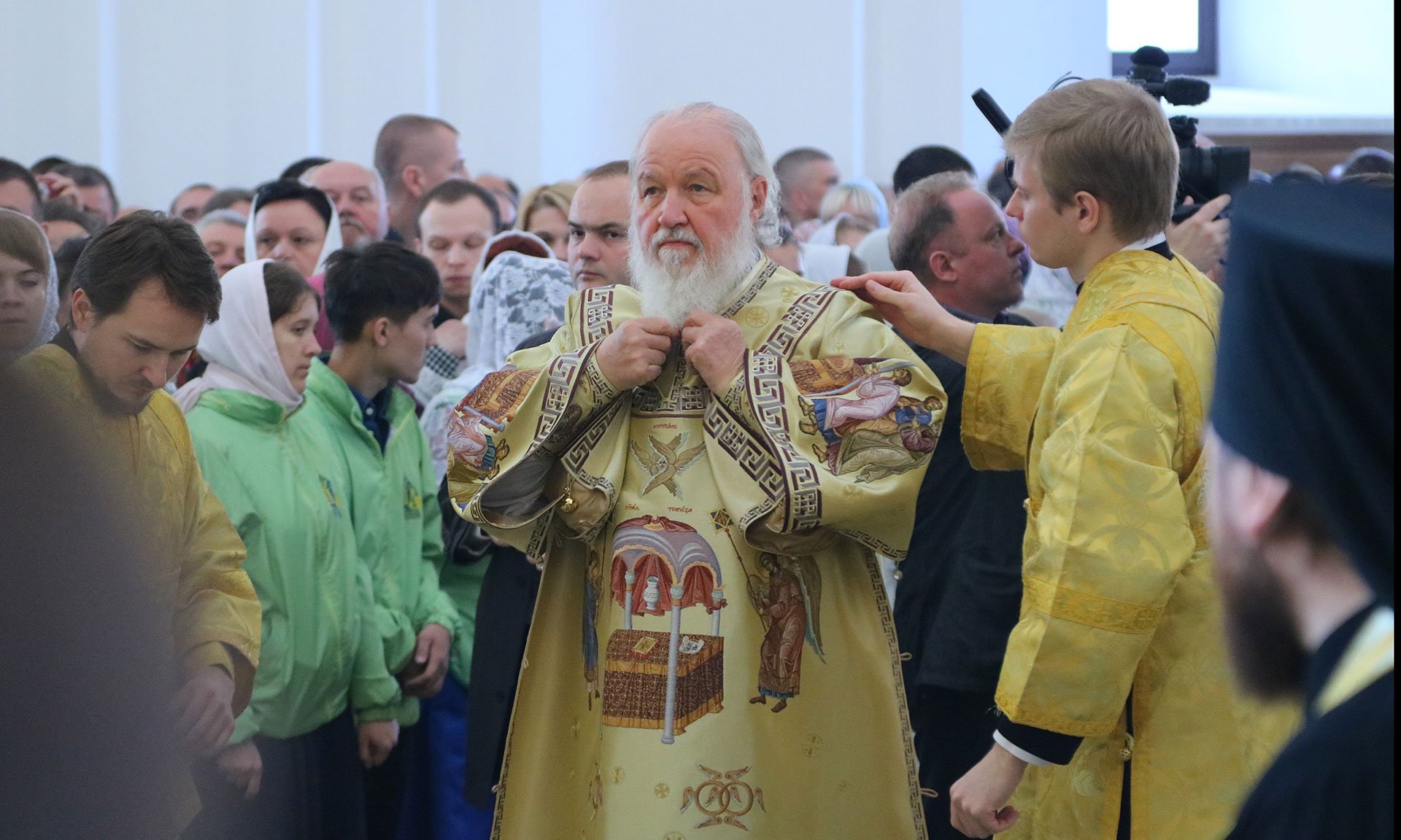 Сильные церкви. Освящение Успенского собора. Службы в Свенском монастыре Брянск. Новости Брянск Патриарх. Сильный приход.