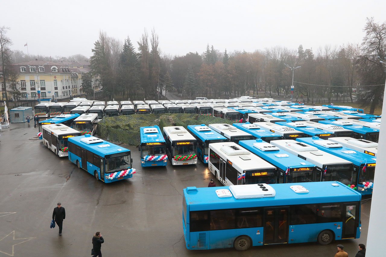 Патп брянск. Пассажирское АТП Брянск. Автопарк Брянск. В ПАТП Брянск вручение новых автобусов. Вручение автобусов Брянск ПАТП.