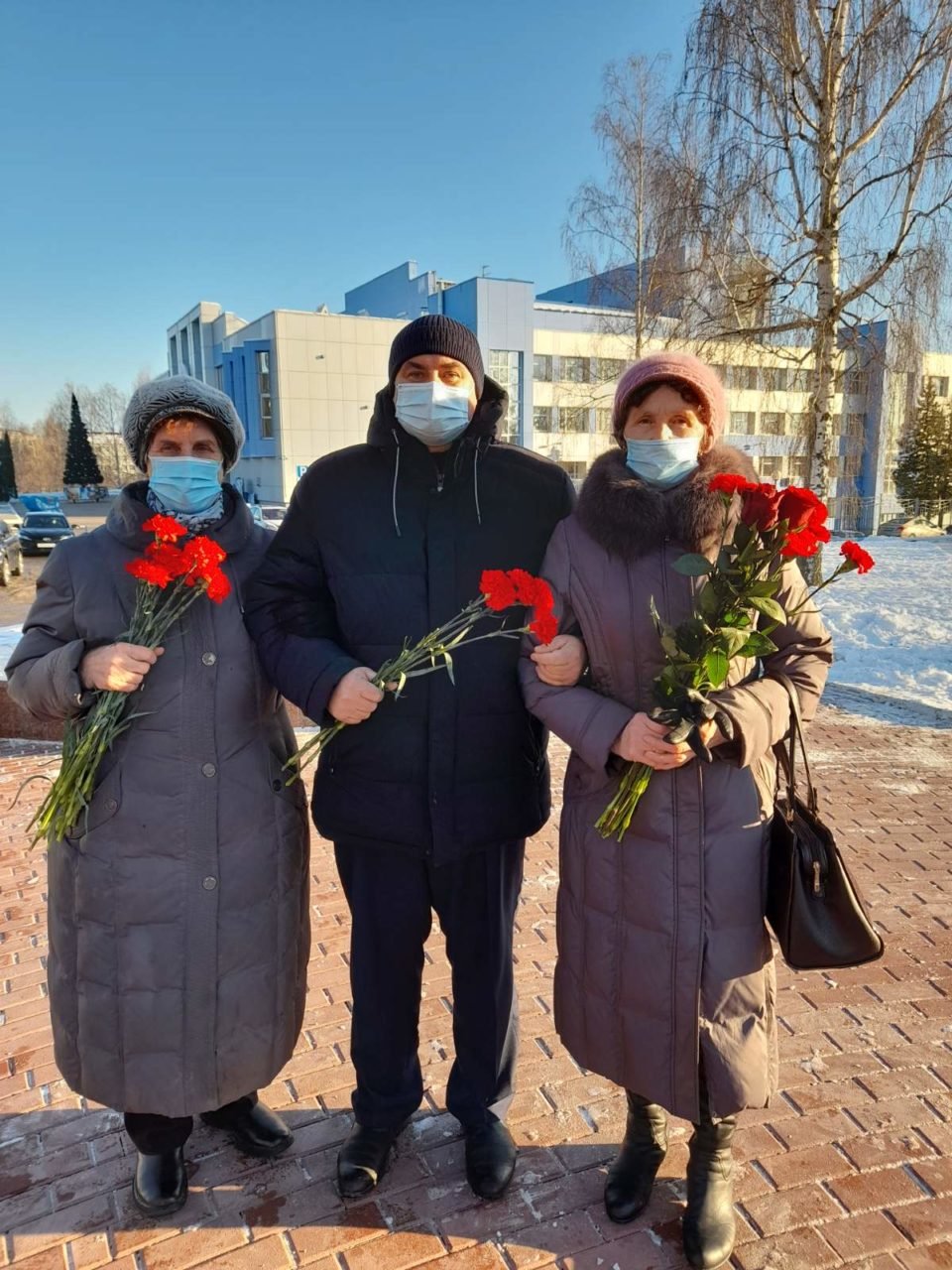 Живут герои в памяти народа — Брянская городская администрация