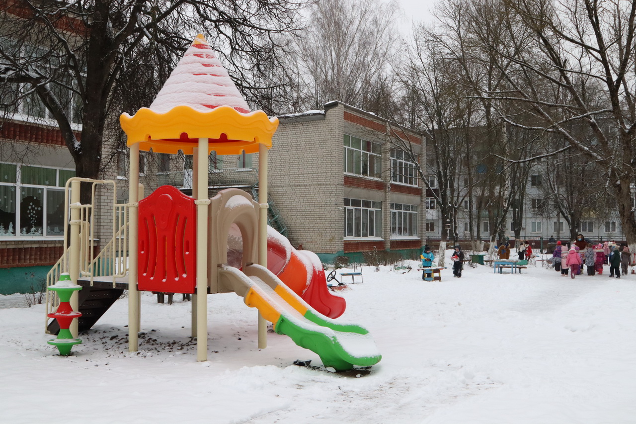 Брянск сад. 102 Сад Брянск. Детский сад новый городок. Детский сад 12 Петергоф. Детский сад Алые паруса Брянск.