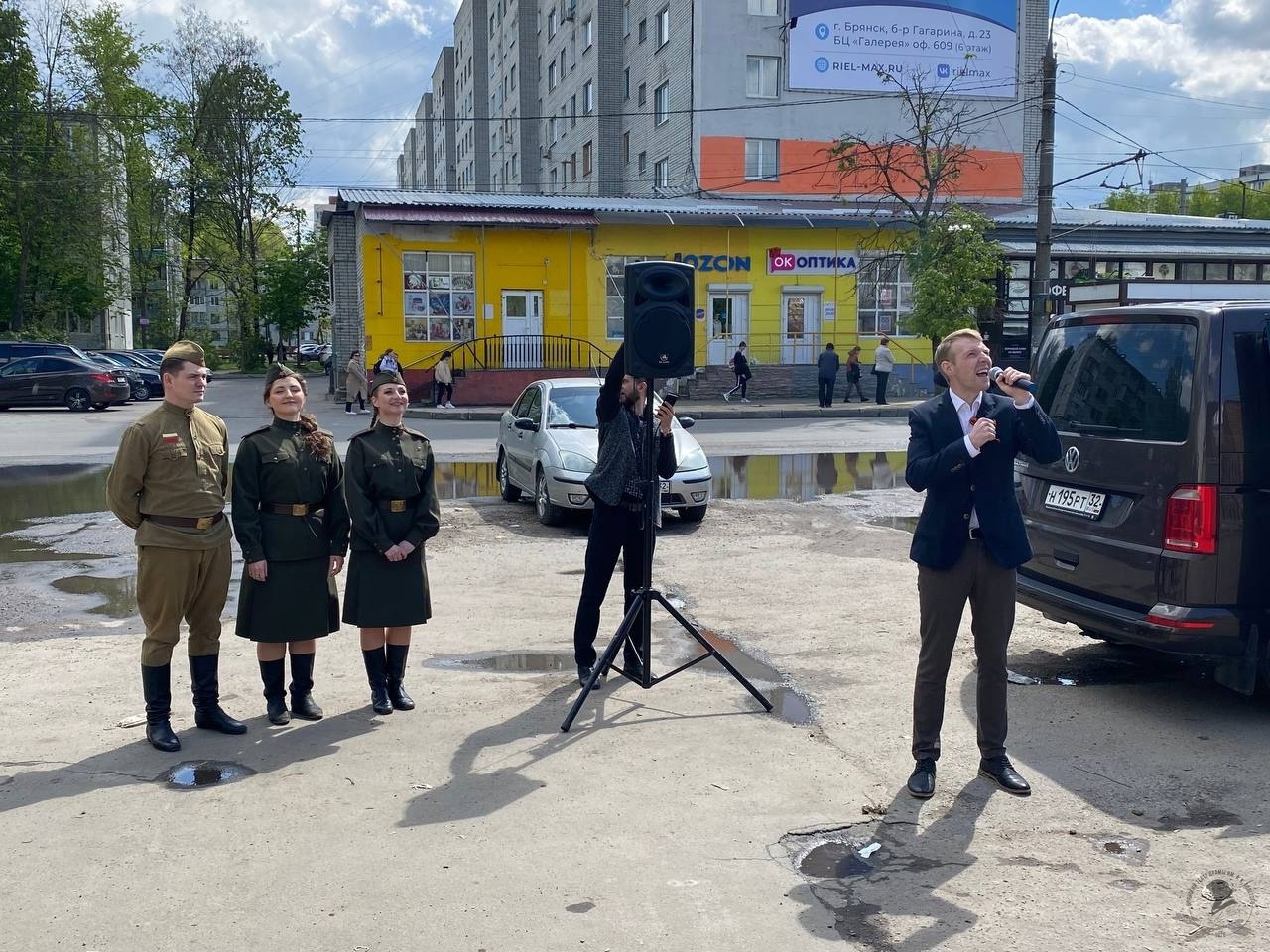 Парад у дома ветерана | 07.05.2023 | Брянск - БезФормата