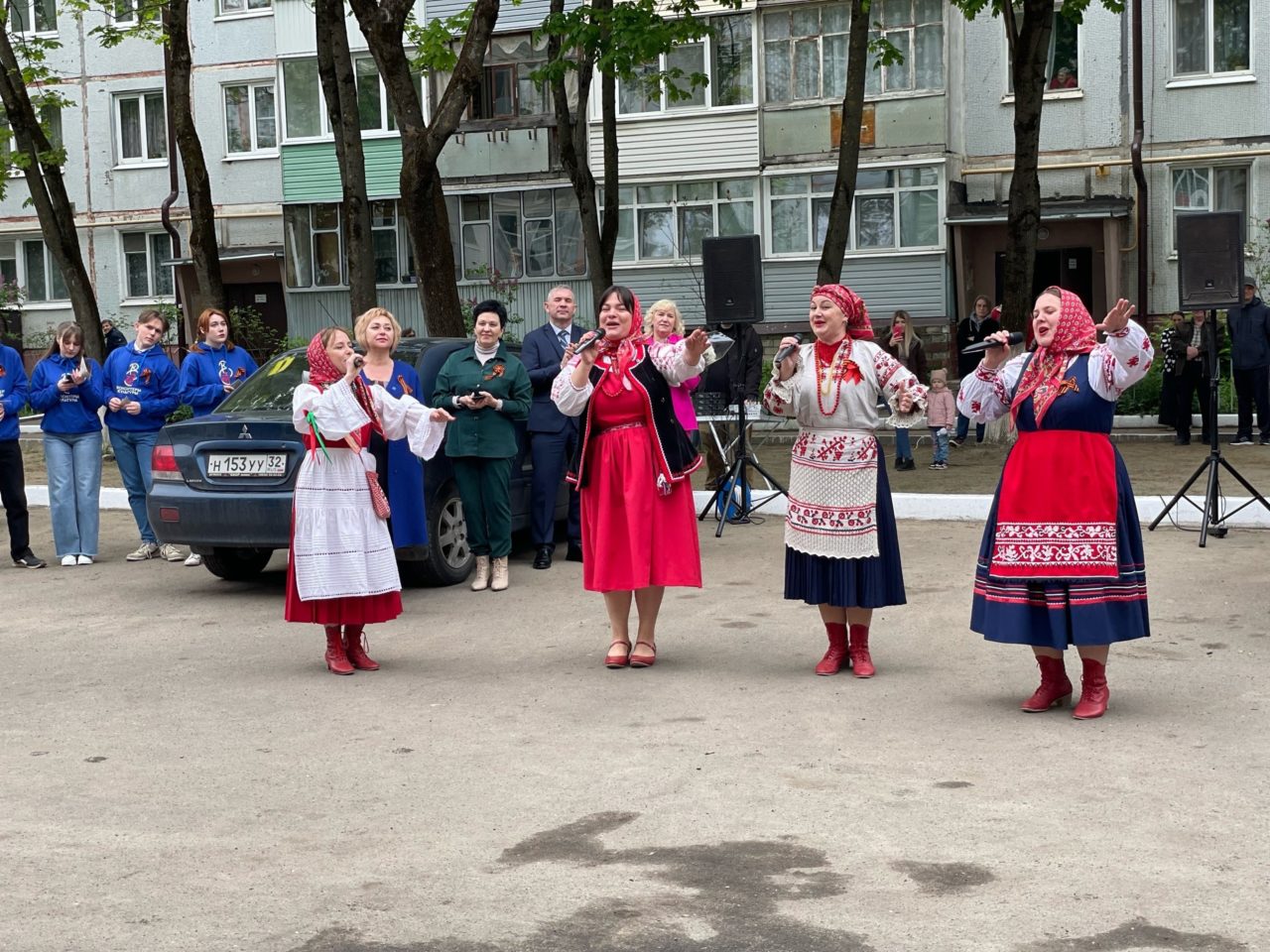 Парад у дома ветерана | 07.05.2023 | Брянск - БезФормата