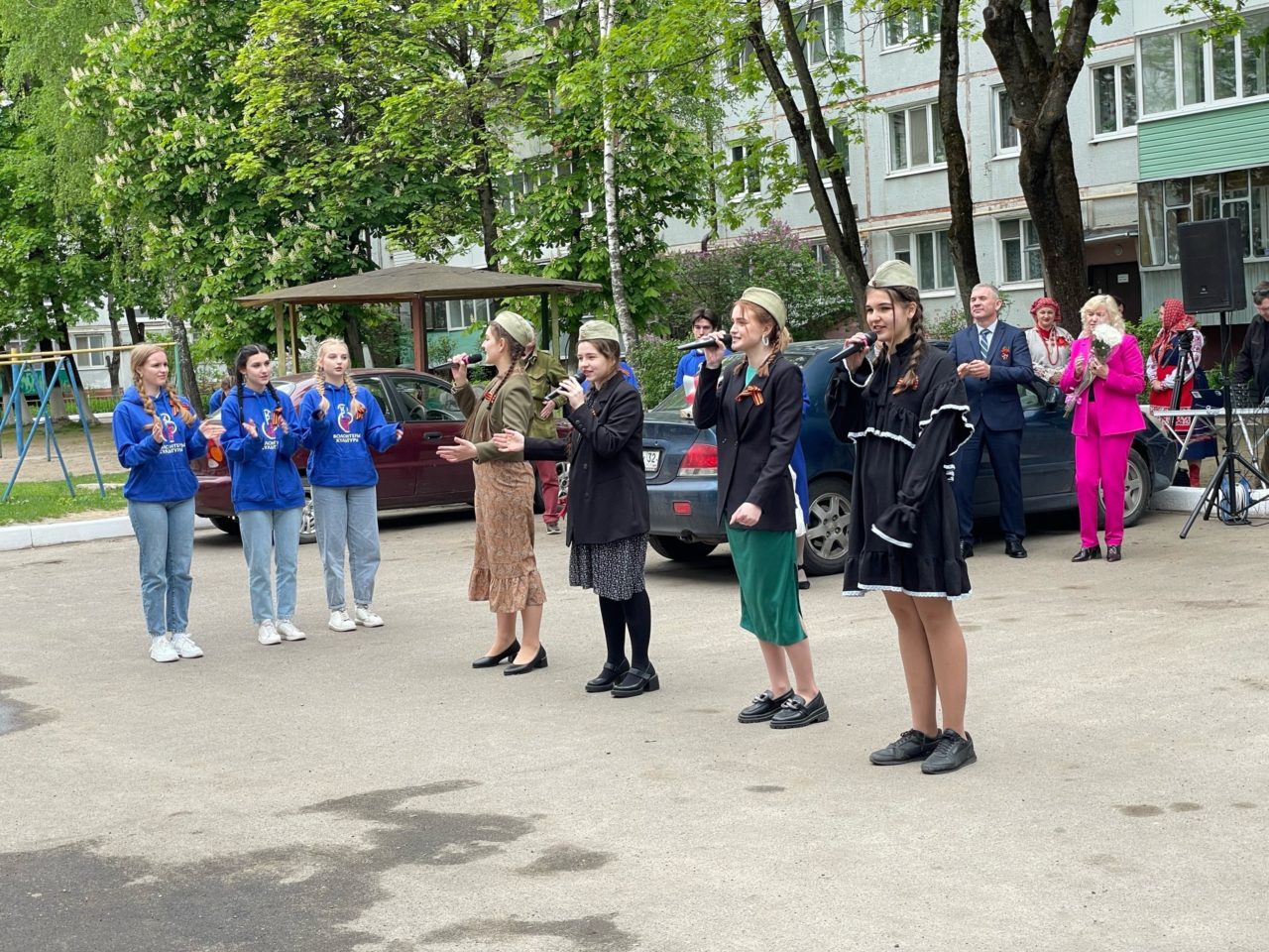 Парад у дома ветерана | 07.05.2023 | Брянск - БезФормата