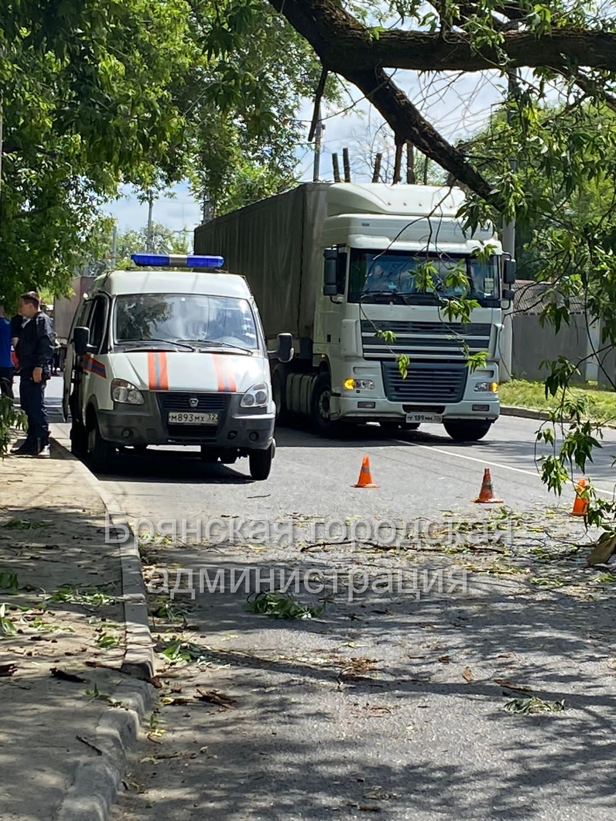 Брянские спасатели устраняют затор на Калинина - Брянская городская  администрация