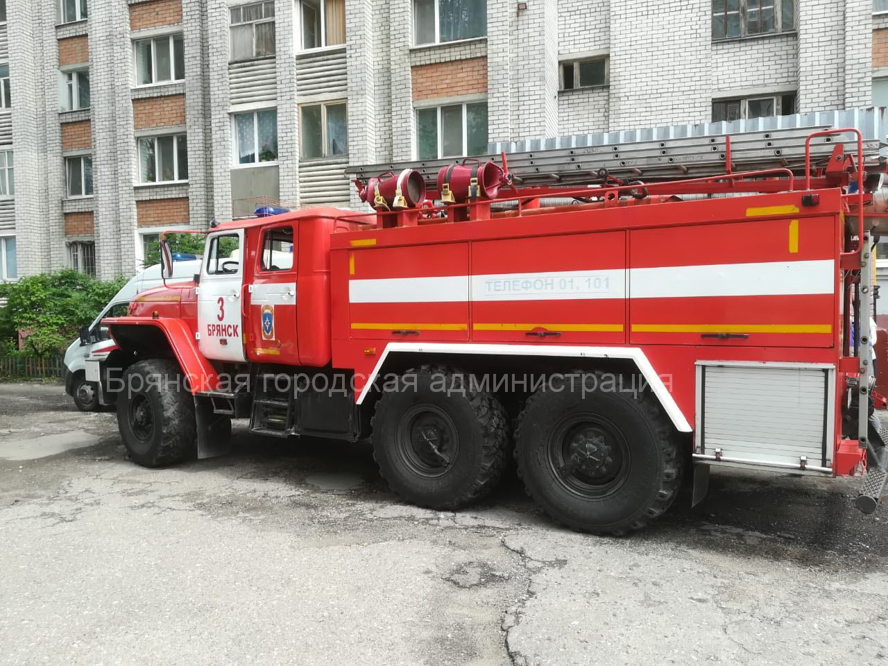 В Фокинском районе горит квартира — Брянская городская администрация