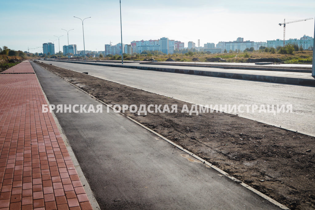 На улице Ильи Иванова начали строить велодорожку - Брянская городская  администрация