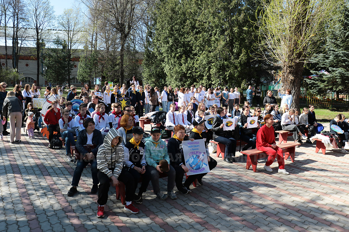 Космическая эстафета в парке Толстого - Брянская городская администрация