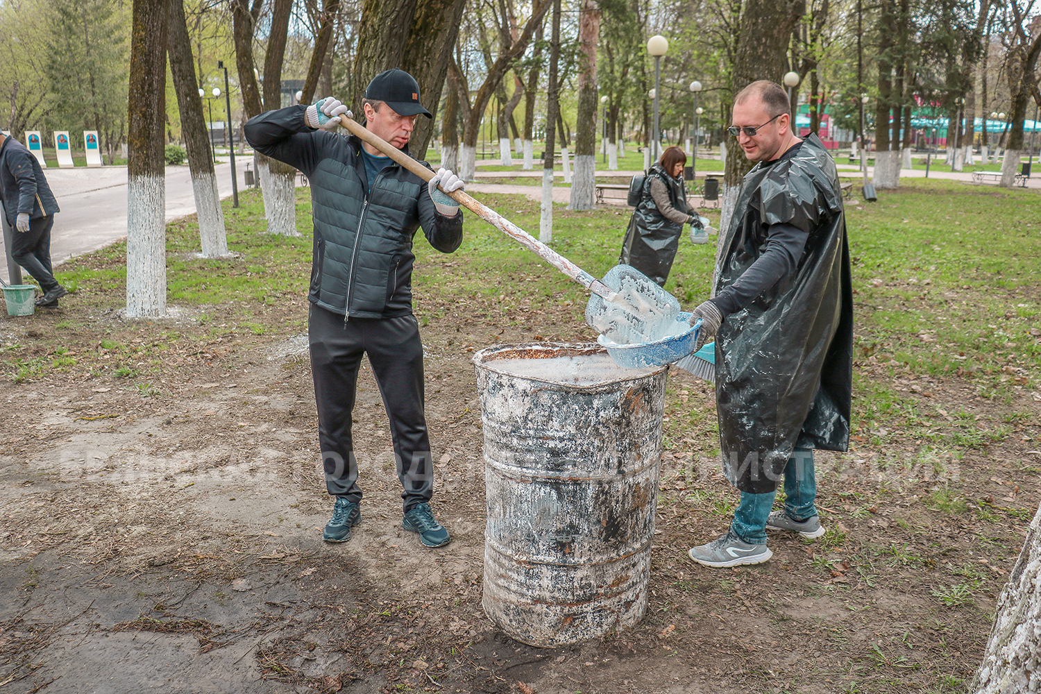 В Брянске прошёл второй общегородской субботник | 13.04.2024 | Брянск -  БезФормата