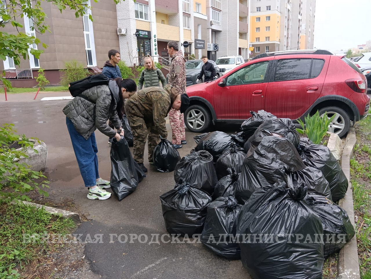 Всероссийский субботник: Советский район - Брянская городская администрация